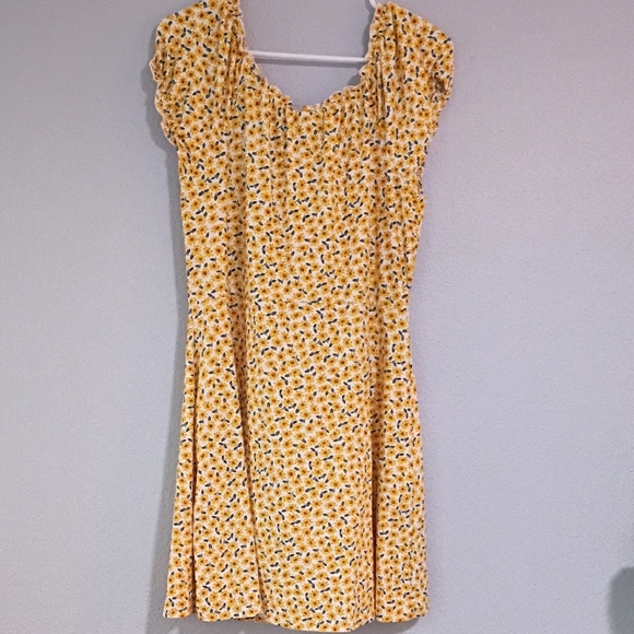 No Boundaries Yellow Floral Mini Dress - Picture 4 of 4